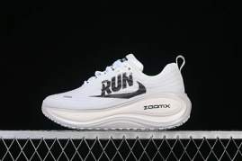 Picture of Nike Vomero Plus _SKUfw20772188975846546fw